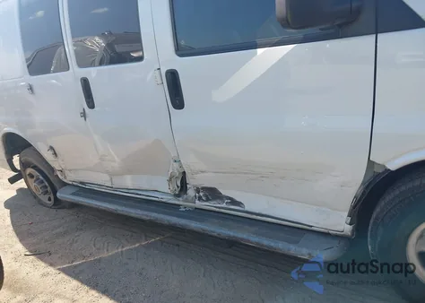 2021 GMC Savana Cargo Rwd 2500 Regular Wheelbase Work Van from USA, damaged, VIN 1GTW7AF70M1179057